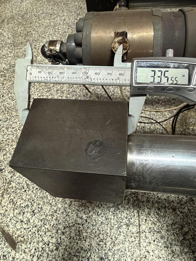 Used MILACRON 3.51 Oz Injection Unit VV55-3.51 / IU Used