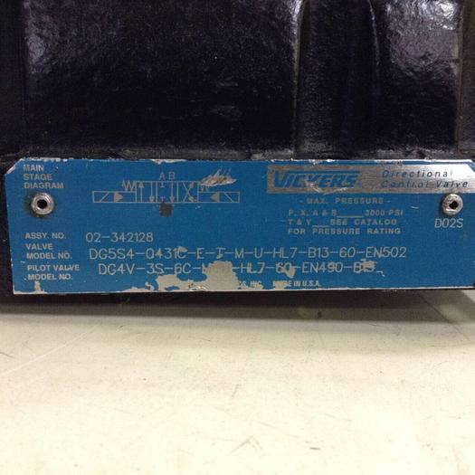 Used VICKERS Valve DG5S4-0431C-E-T-M-U-HL7-B13-60-EN502 #88243