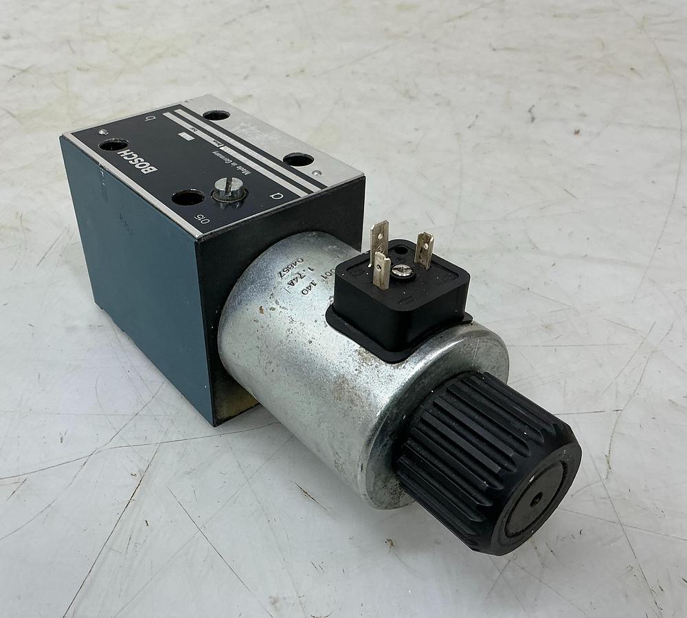Used BOSCH 0 810 001 825