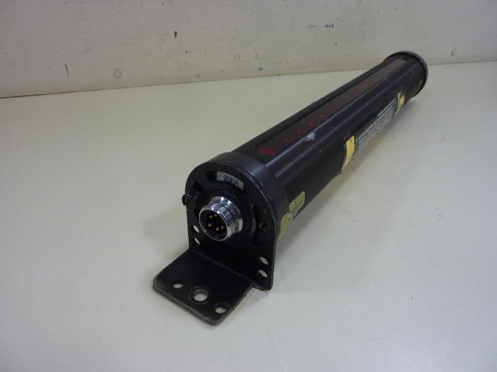 Used BANNER ENGINEERING Light Curtain MGE1216A #59754