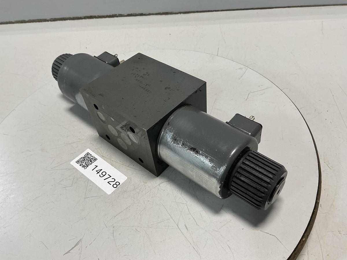 Used VICKERS DG4V 5 2CJ M U H6 20