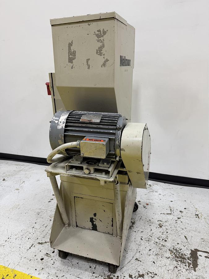 Used DNL / NOT CLEANED NELMOR G1012M1 GRINDER GRANULATOR USED