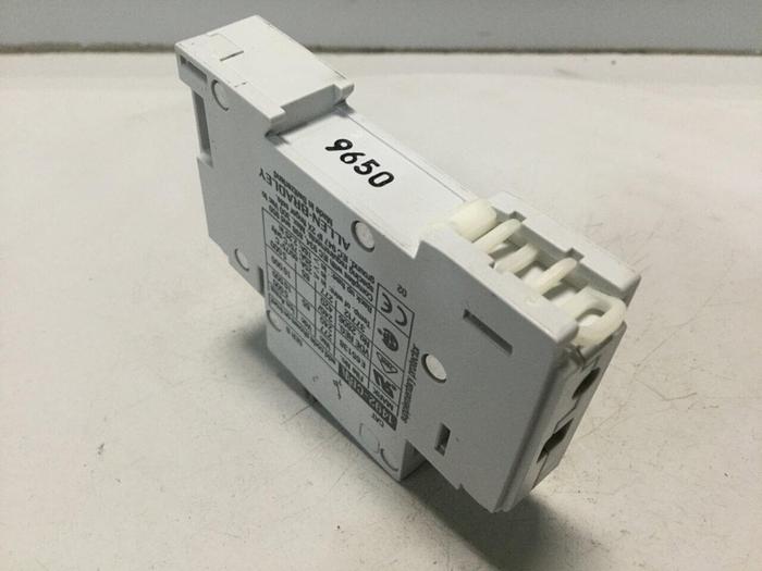 Used ALLEN BRADLEY 4 Amp Circuit Breaker 1492-CB1/G040 SER B #104754