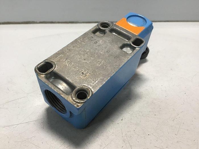 Used SIEMENS Limit Switch DH-893/IX #121575
