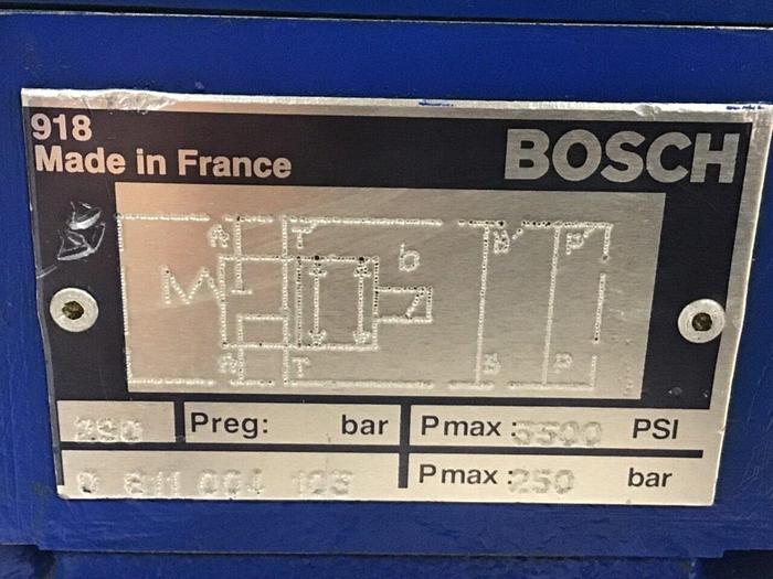 Used BOSCH 4-Way Solenoid Directional Servo Valve 0 811 404 601 USED