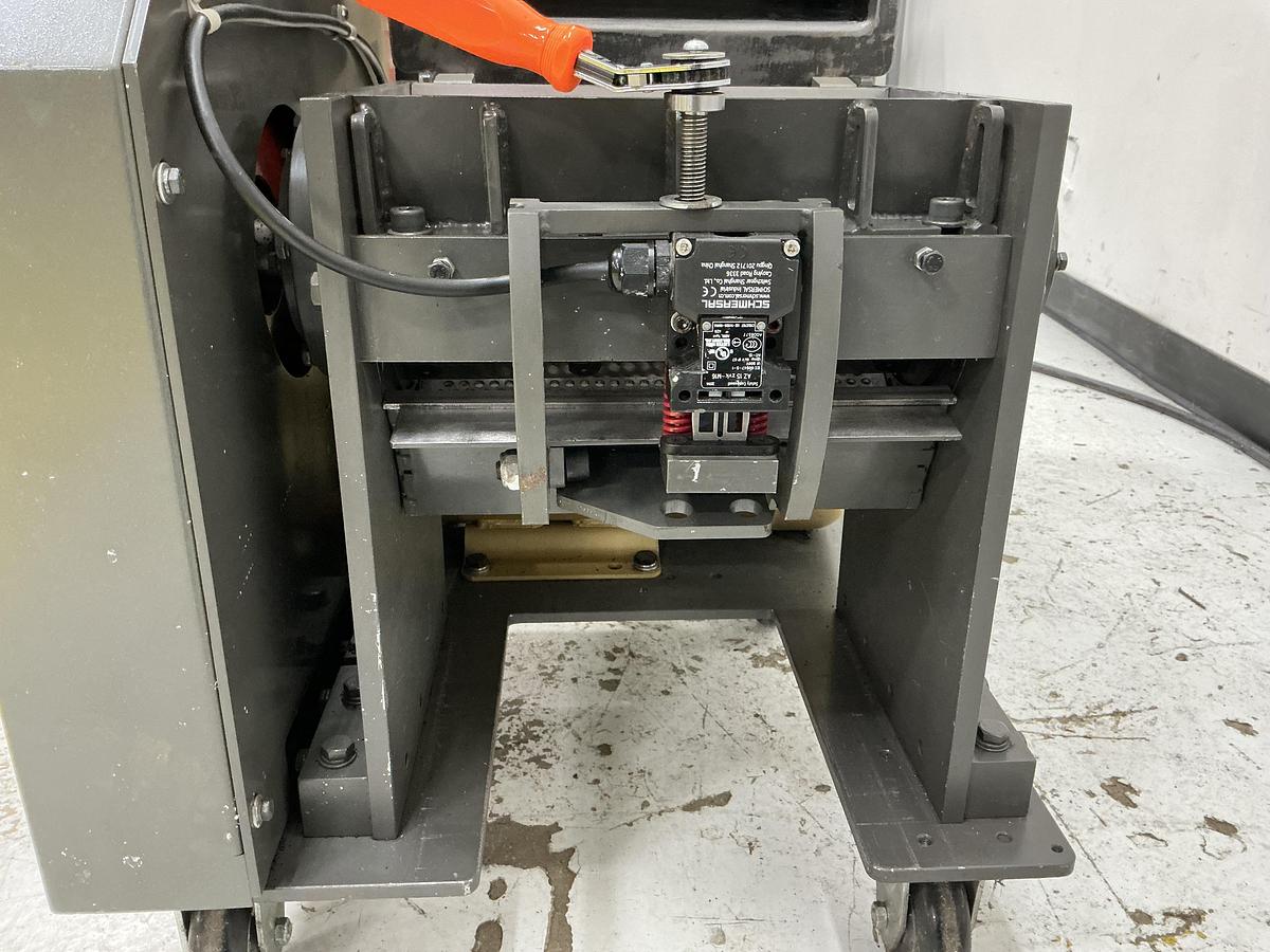 Used CUMBERLAND 6512