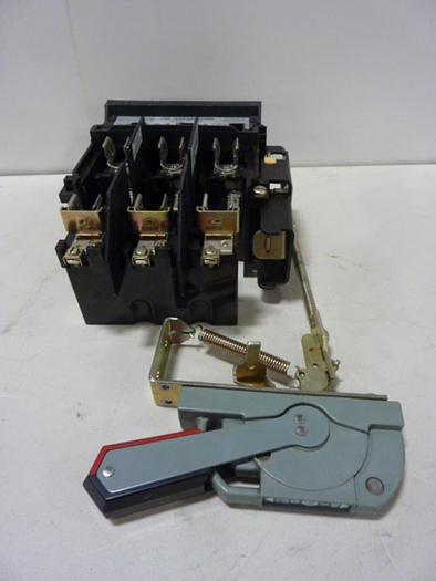 Used ALLEN BRADLEY 30 Amp Disconnect Switch 1494V-DS30 SER A #57390