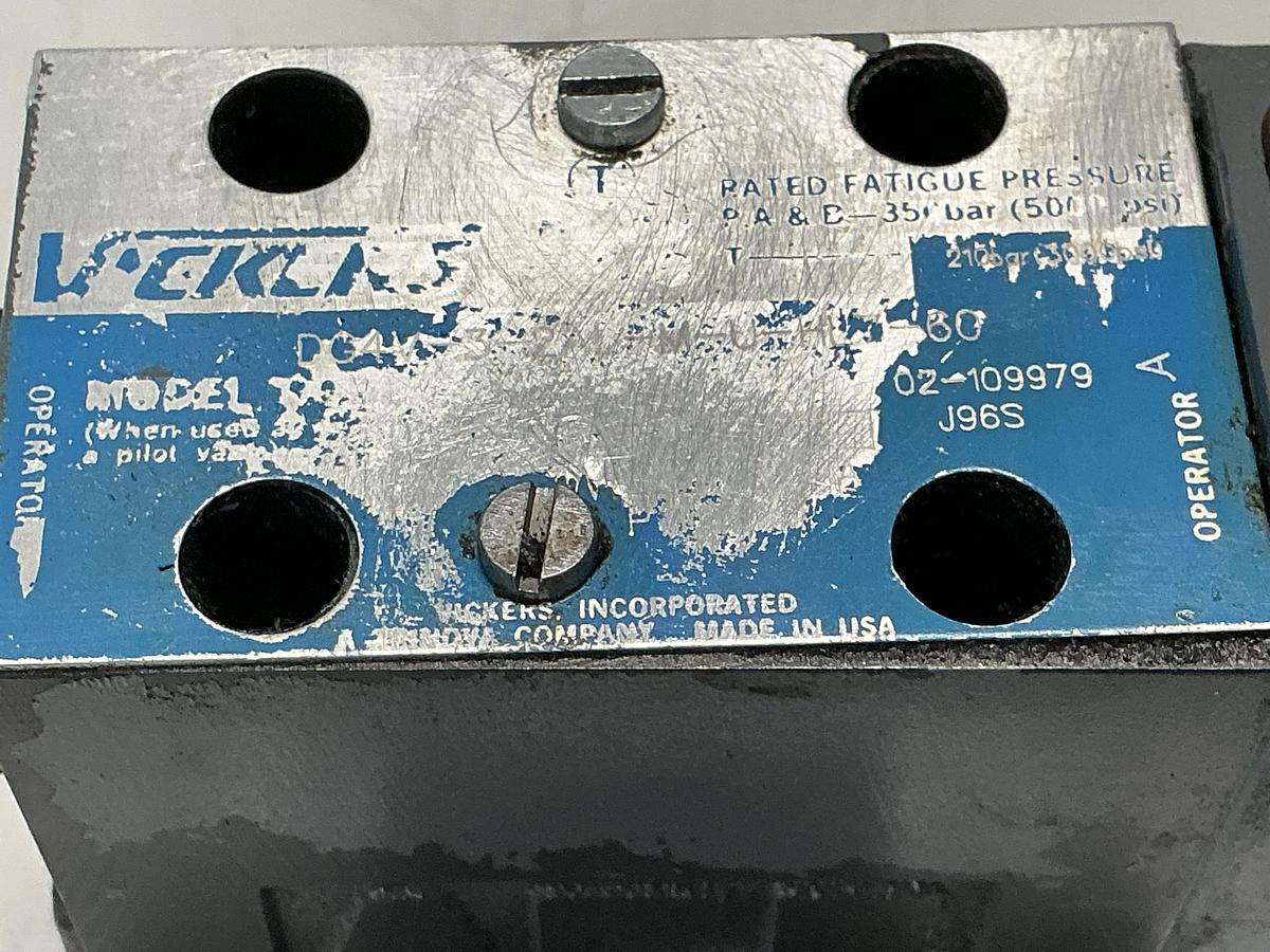 Used VICKERS DG4V-3-2AL-M-U-HL7-60