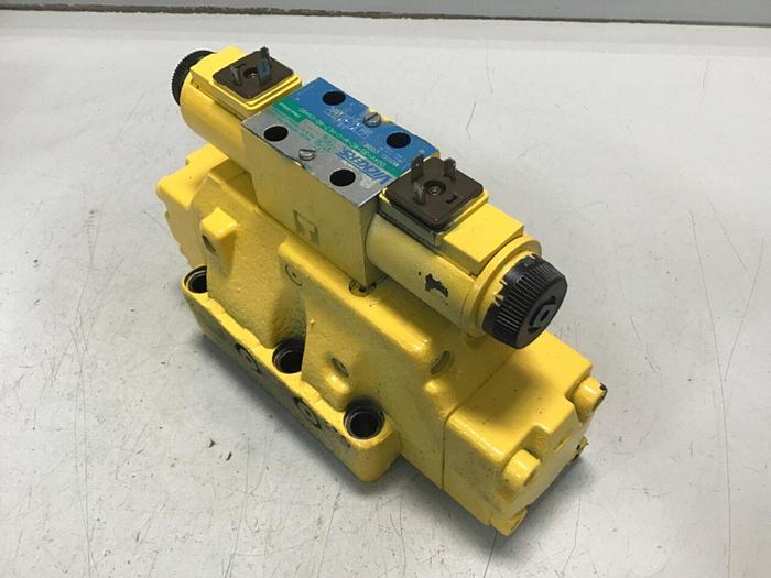 Used VICKERS Solenoid Valve DG4V-3S-6C-M-U-HL7-60-EN490 Used