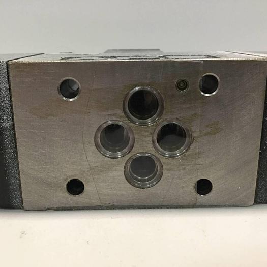 Used TOKIMEC Directional Control Valve DG4VS-3-6C-M-P7-H-7-51 #94739