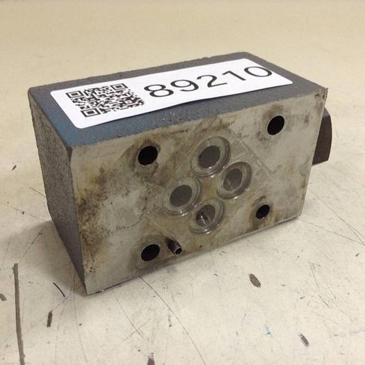 Used VICKERS Check Valve DGMDC 3 Y PK 41 #89210