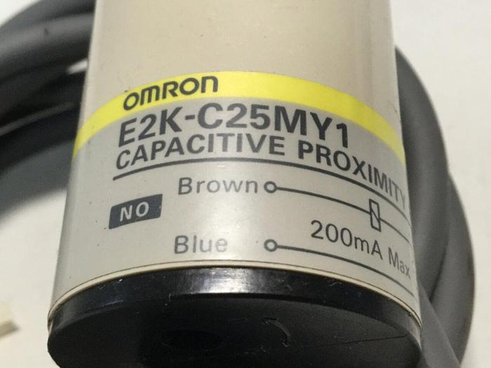 Used OMRON Capacitive Proximity Switch E2K-C25MY1 #108855