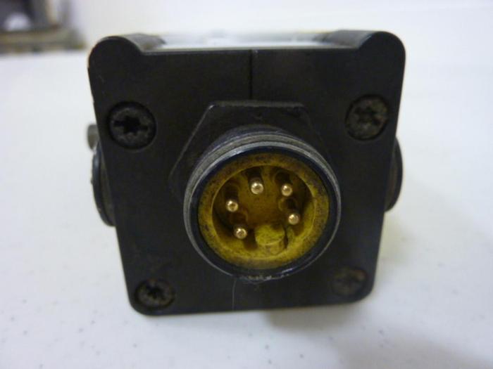 Used SICK OPTIC ELECTRONIC Light Curtain Sender MGSS75-12 #49842
