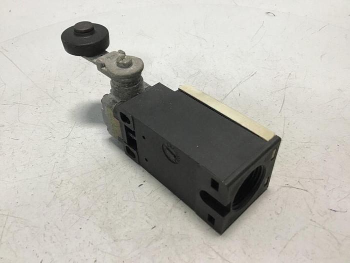 Used SIEMENS Limit Switch 3SE0 280-1G #122061