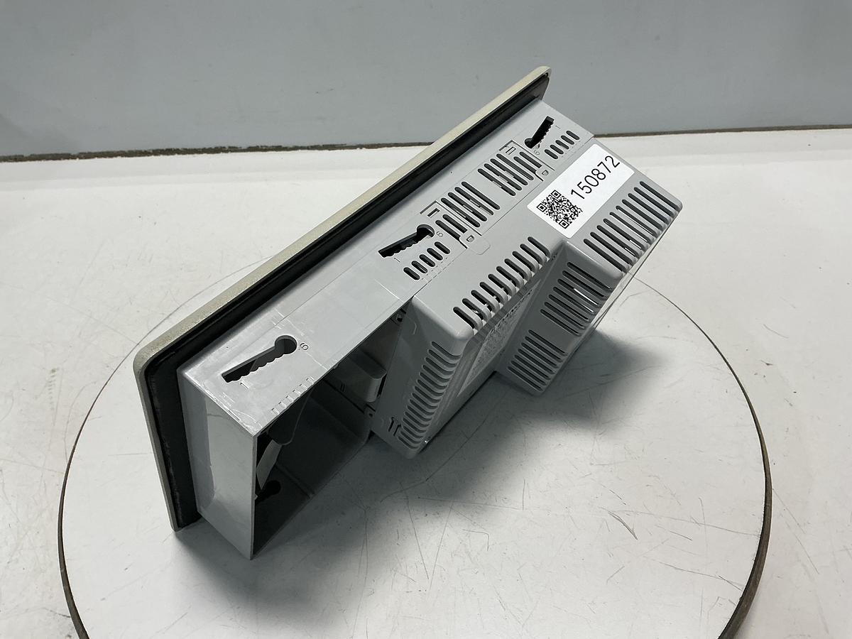 Used ALLEN BRADLEY 2711P-B6C20D