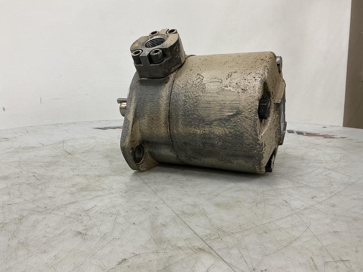 Used VICKERS SOP3-32-1B-18-S104