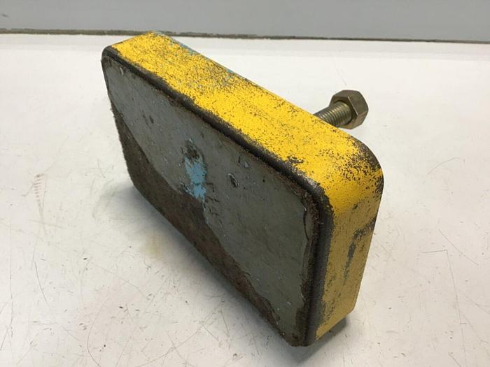 Used GENERIC Leveling Mount Pad 8 x 5 7 7/8 X 5 #122706