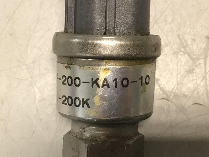 Used TOKIMEC Electronic Pressure Sensor ETXP-200-KA10-10 #130586