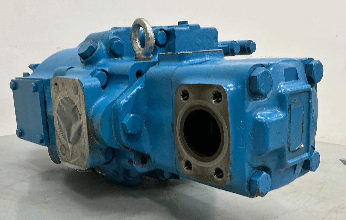 Used VICKERS PVE47QI-35V25AR
