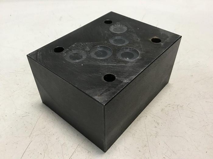 Used MANNESMANN REXROTH Valve Block Z1S 10 P1-33/V #125924