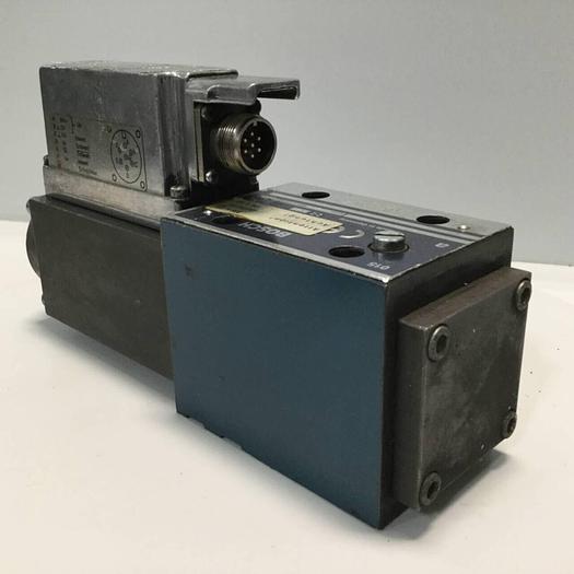 Used BOSCH Hydraulic Servo Proportional Valve 0 811 404 811 USED