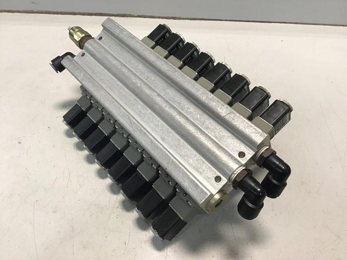 Used BOSCH Manifold & Valves 0 820 023 502 / MANIFOLD #124368