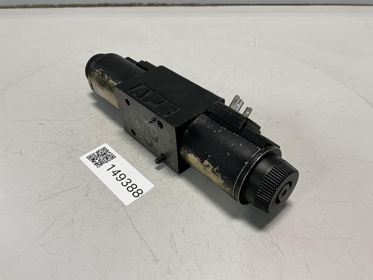 Used VICKERS  DG4V-3S-6C-M-U-HL7-60-EN490