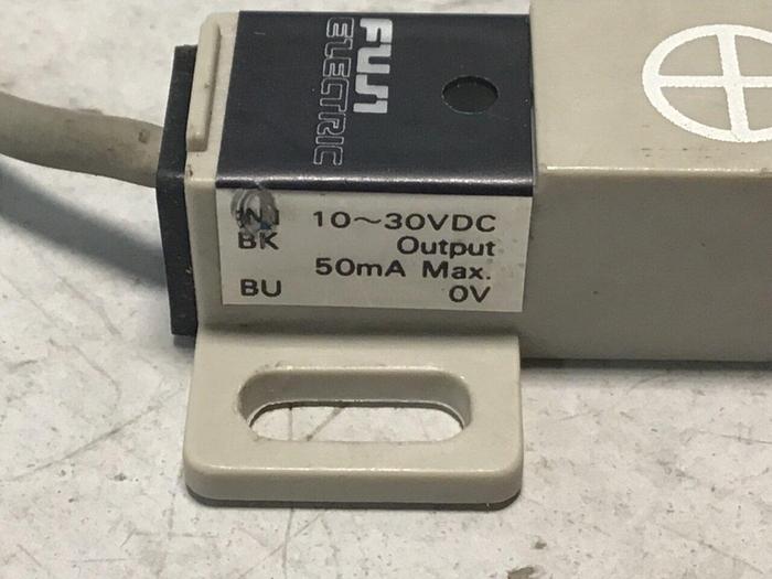 Used FUJI ELECTRIC Proximity Switch PE-B4D3 #128434