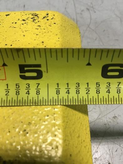 Used UNISORB Leveling Mount Pad 5 x 3 LR-2000 #122883