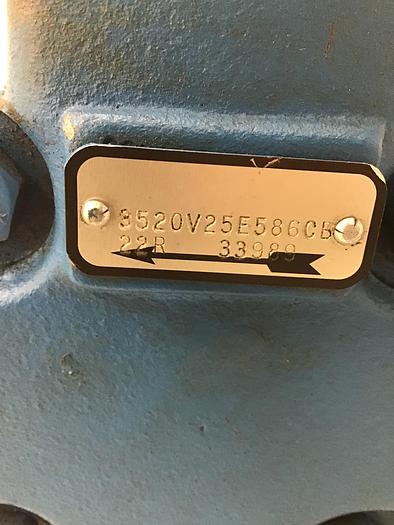 Used VICKERS Pump 35V25E586CB22R Used #138810