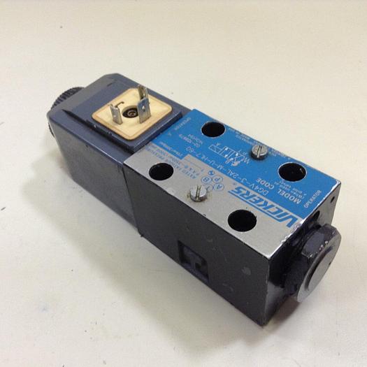 Used VICKERS Valves DG4V-3-2AL-M-U-HL7-60 #72557