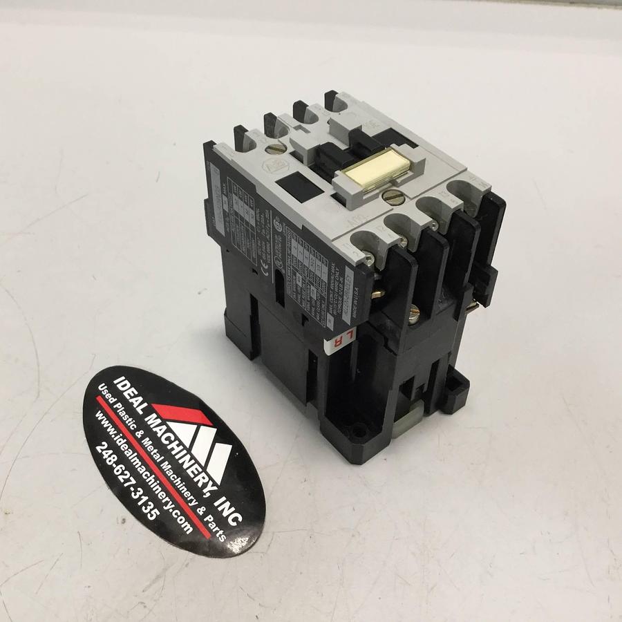 Used ALLEN BRADLEY Contactor 100-A09ND3 SER B USED