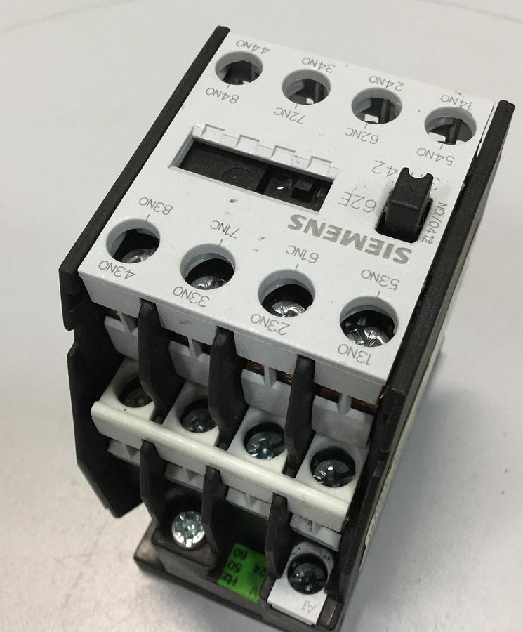 Used SIEMENS Contactor Relay 3TH4262-0A USED
