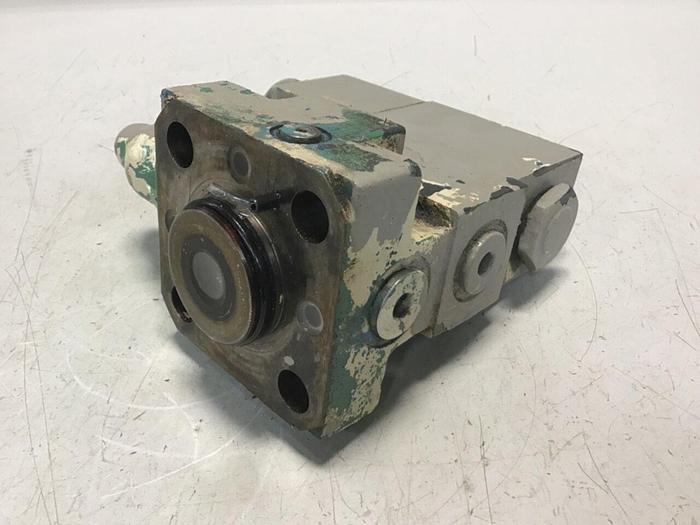 Used VICKERS Valves DG4V-3-2AL-M-U-HL7-60 #137517