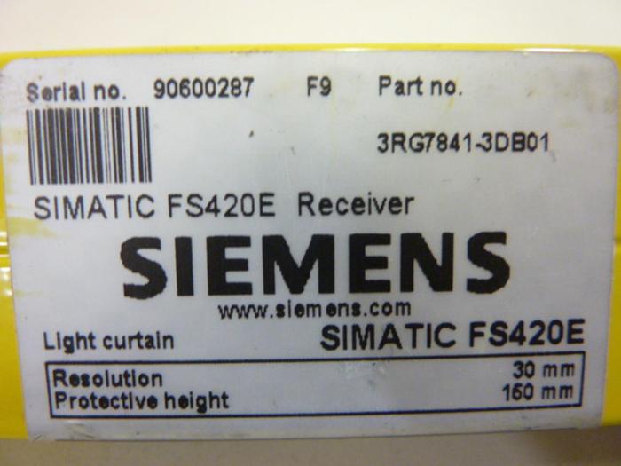Used SIEMENS Light Curtain Receiver 3RG7841-3DB01 #51981