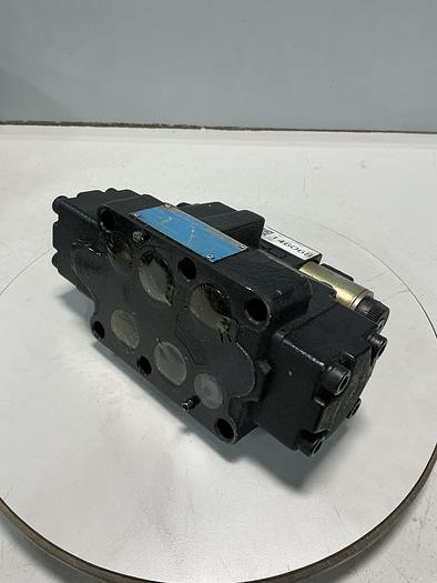 Used VICKERS DG4V-3S-6C-M-U-HL7-60-EN490