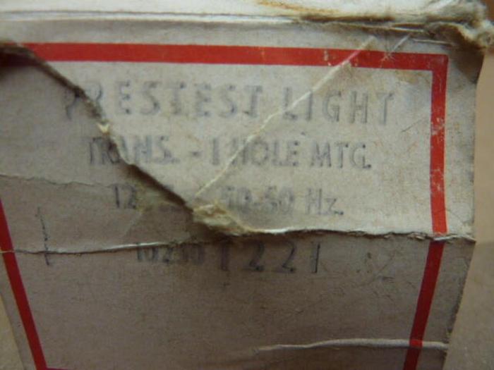 CUTLER HAMMER Push Button 10250T221 #32577 DNL SCRAPPED