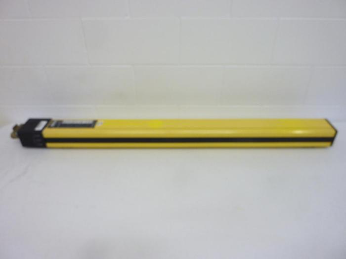 Used SICK OPTIC ELECTRONIC Light Curtain Receiver AGSE 1200-1211 USED
