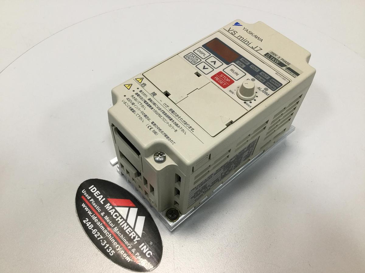 Used YASKAWA VS Mini J7 Inverter CIMR-J7AA20P1 USED