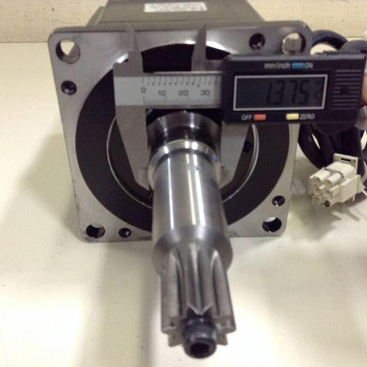Used YASKAWA AC Servo Motor SGMP-15AWYR12 #82802