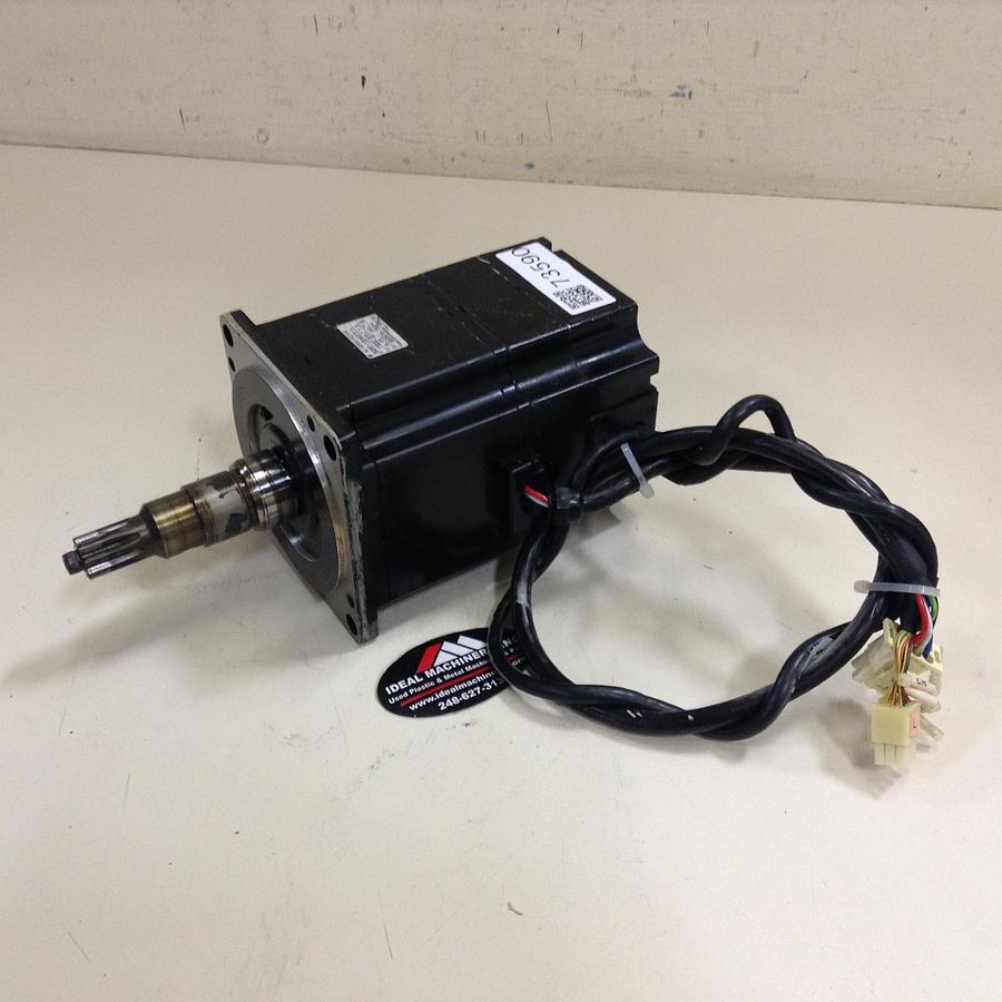 Used YASKAWA AC Servo Motor SGMP-15AWYR11 USED