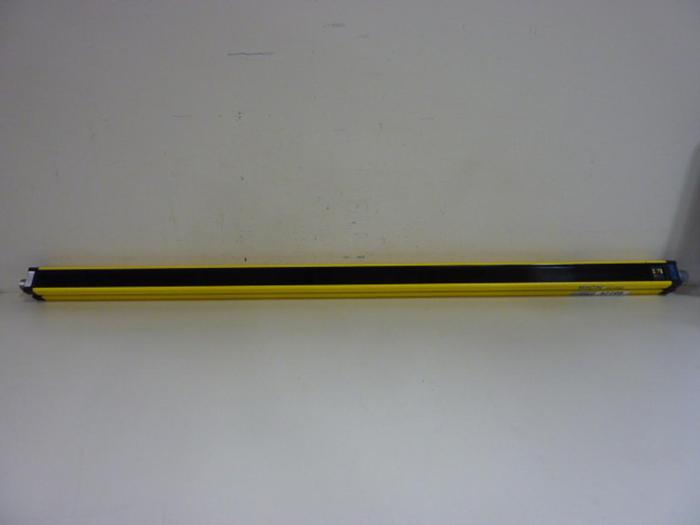 Used SICK OPTIC ELECTRONIC Light Curtain FGSE 1200-22 USED