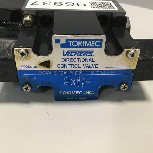 Used VICKERS Valve DG4V-3-2A-M-P7-H-7-T10-50 #96937