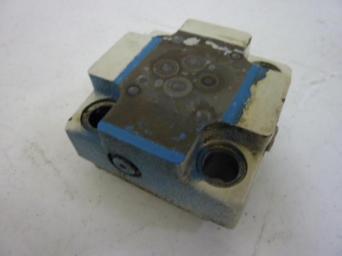 Used VICKERS Valve CVCS25D1S210S19 #51626