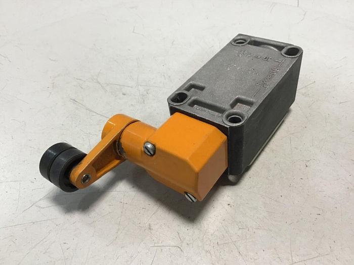 Used SIEMENS Limit Switch3 3SE3 120-1GW-Z #121178