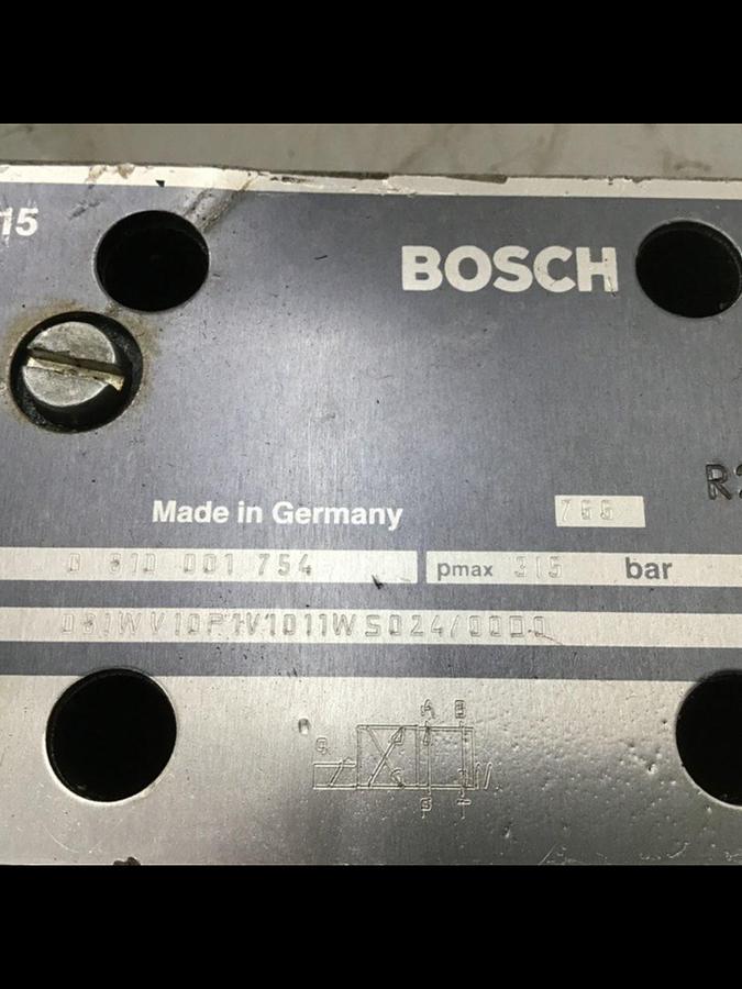 Used BOSCH Valve 0 810 001 754 USED