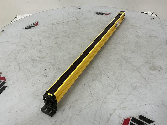 Used BANNER SLSE30-750Q8