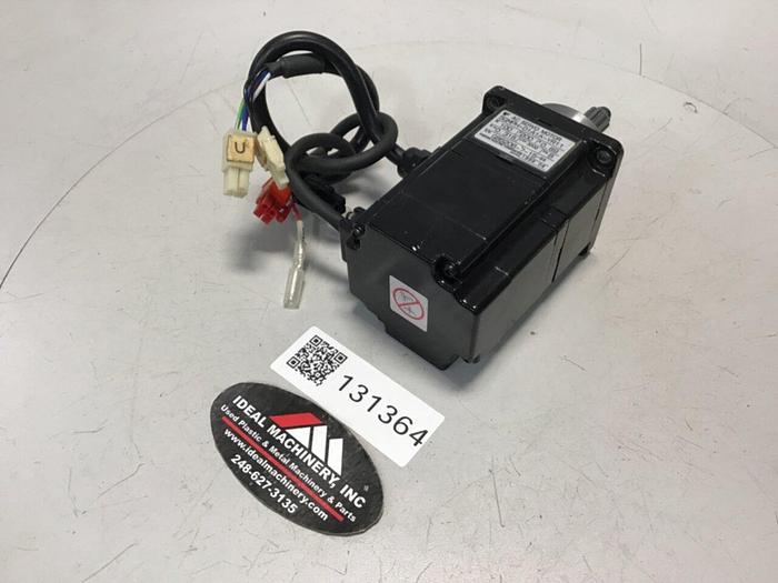 Used YASKAWA Servo Motor SGMPH-01A1A-YR11 #131364