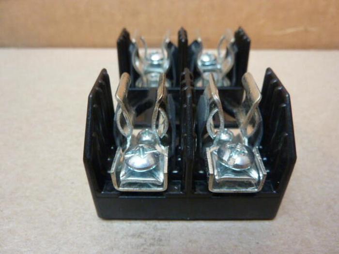 Used BUSS AUTOMATION 30 Amp Fuse Block R25030-2PR #31083