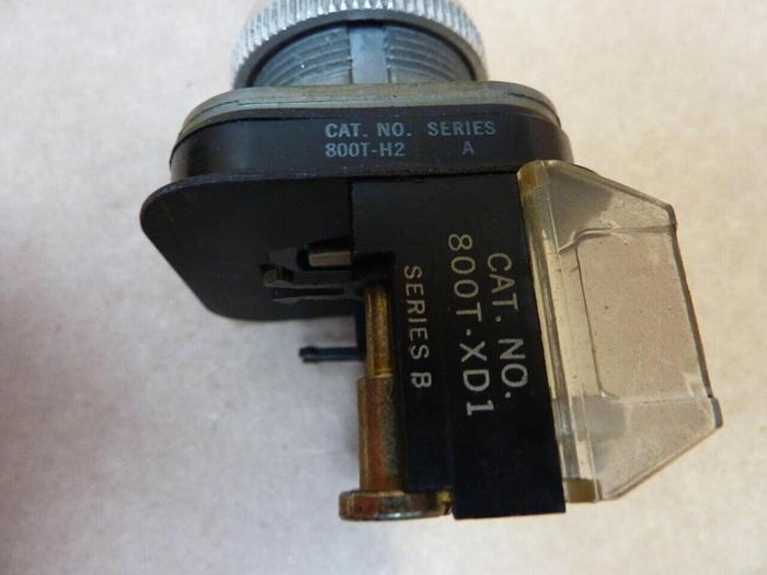 Used ALLEN BRADLEY Selector Switch 800T-H2 SER A #38198